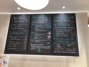Menu at VG Pâtisserie in Paris