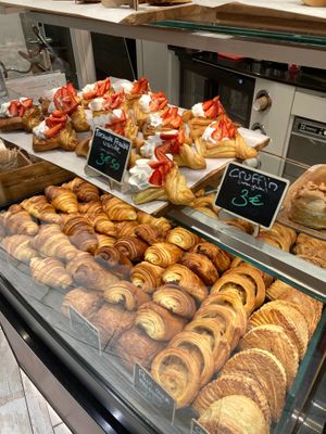  at VG Pâtisserie in Paris