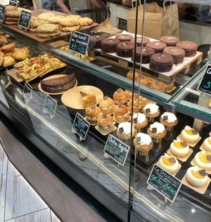  at VG Pâtisserie in Paris