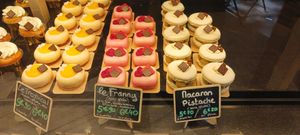  at VG Pâtisserie in Paris