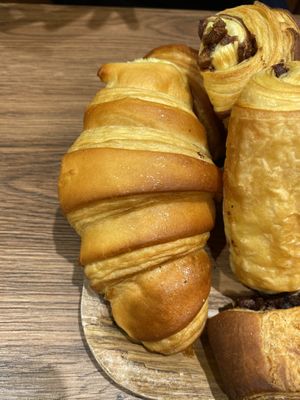  Croissant - 5/5 at VG Pâtisserie in Paris