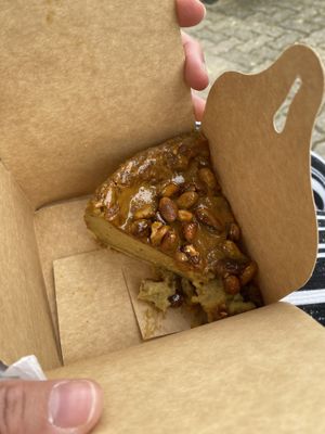 Pistacio Cheesecake - 6/5  at VG Pâtisserie in Paris