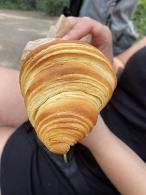 Croissant - 5/5  at VG Pâtisserie in Paris