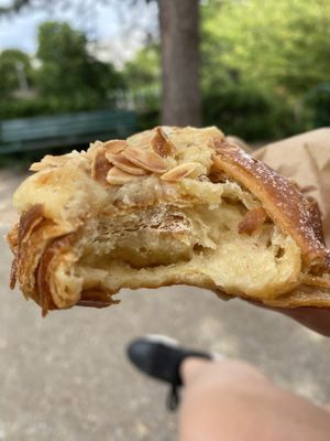 Pain au Chocolat Amande (Inside) - 5/5  at VG Pâtisserie in Paris