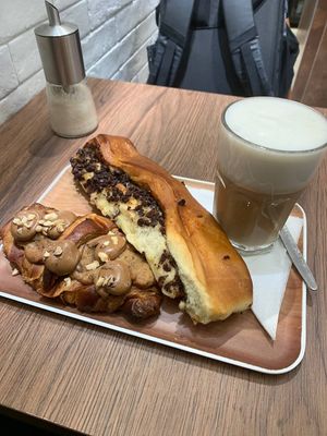  at VG Pâtisserie in Paris