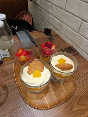 Brunch at VG Pâtisserie in Paris