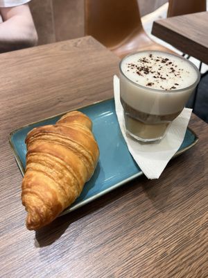 Croissant   at VG Pâtisserie in Paris