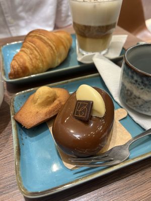   at VG Pâtisserie in Paris