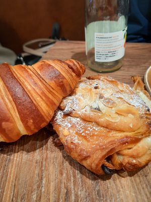 Croissant & almond croissant at VG Pâtisserie in Paris