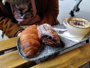 Croissant, pain au chocolat at VG Pâtisserie in Paris