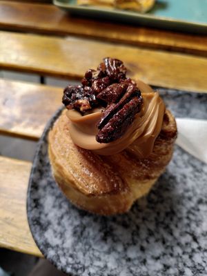 Caramel-pumpkin cruffin at VG Pâtisserie in Paris