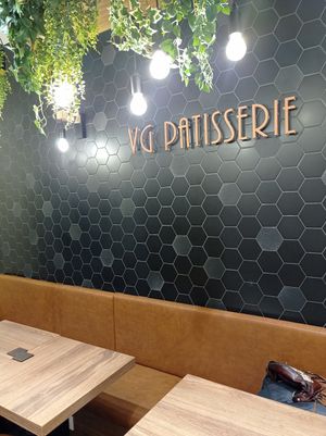  at VG Pâtisserie in Paris