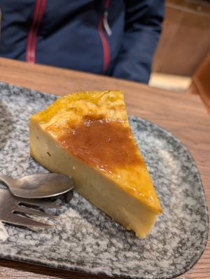  at VG Pâtisserie in Paris