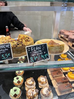   at VG Pâtisserie in Paris
