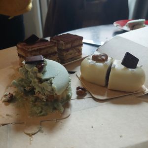 🤩🤩🤩 at VG Pâtisserie in Paris