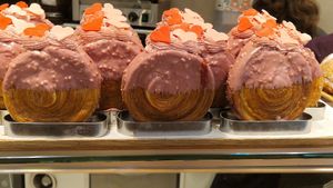  at VG Pâtisserie in Paris