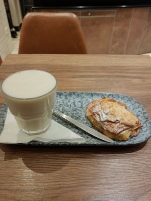  at VG Pâtisserie in Paris