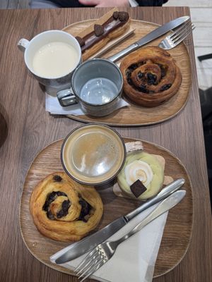   at VG Pâtisserie in Paris