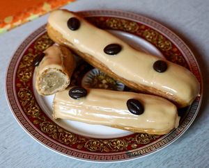 Coffee Éclairs at VG Pâtisserie in Paris
