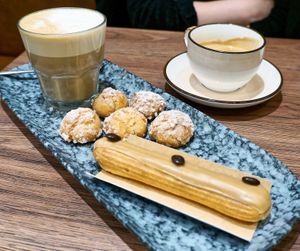 Éclair café + chouquettes at VG Pâtisserie in Paris