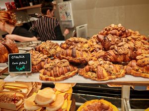 Crowkies at VG Pâtisserie in Paris