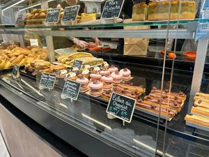  at VG Pâtisserie in Paris