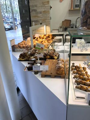 More amazing vegan goods  at VG Pâtisserie in Paris