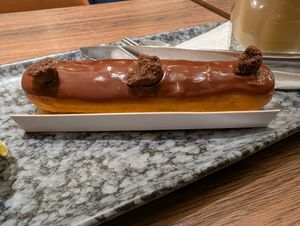 Chocolate eclair at VG Pâtisserie in Paris