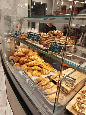  at VG Pâtisserie in Paris