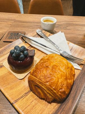   at VG Pâtisserie in Paris