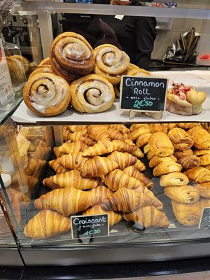  at VG Pâtisserie in Paris