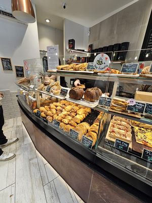  at VG Pâtisserie in Paris