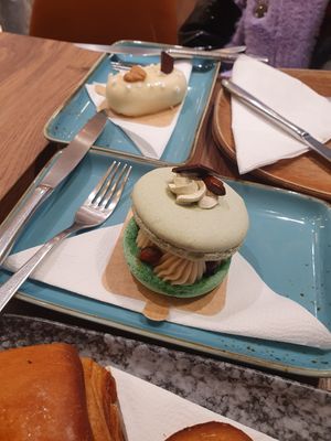  at VG Pâtisserie in Paris