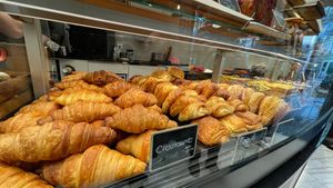  at VG Pâtisserie in Paris