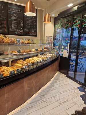  at VG Pâtisserie in Paris