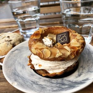 Almond cream at VG Pâtisserie in Paris