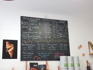 Menu and Prices at VG Pâtisserie in Paris