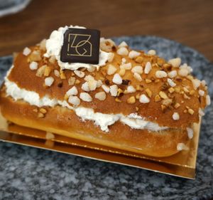 Tropézienne at VG Pâtisserie in Paris