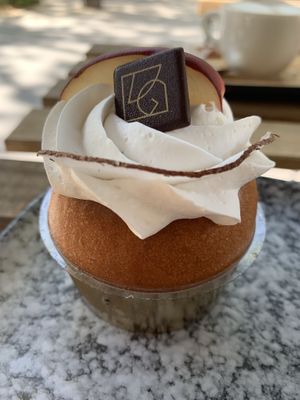 So yummy! Can’t believe it’s all vegan  at VG Pâtisserie in Paris