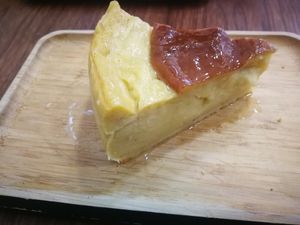 Flan at VG Pâtisserie in Paris