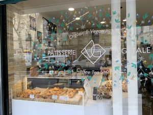 Storefront at VG Pâtisserie in Paris
