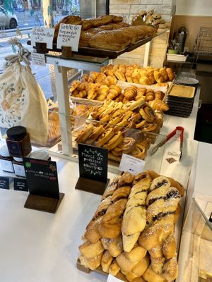 Everything at VG Pâtisserie in Paris