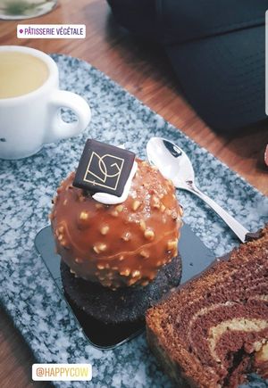 🌱💞 at VG Pâtisserie in Paris