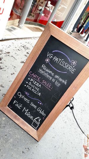 Panel at VG Pâtisserie in Paris