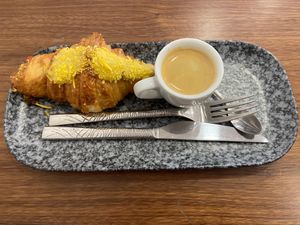 Croissant  at VG Pâtisserie in Paris
