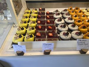 Food  at VG Pâtisserie in Paris
