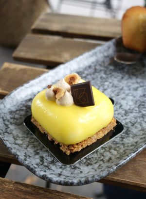 Yuzu/Citron Dessert at VG Pâtisserie in Paris