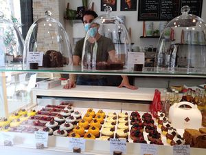 As delicious as they are beautiful at VG Pâtisserie in Paris