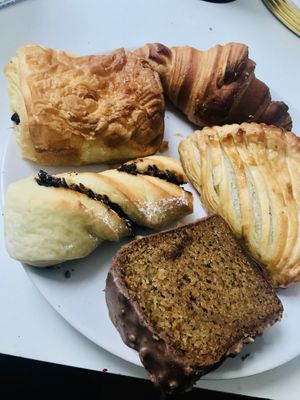 Chocolate and hazelnut cake and Co at VG Pâtisserie in Paris