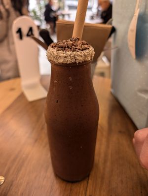 Velvet cocoa smoothie at Combi in Byron Bay